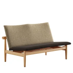 House of Finn Juhl Sofaer<Japan 2 pers. sofa, eg klar olie af Finn Juhl