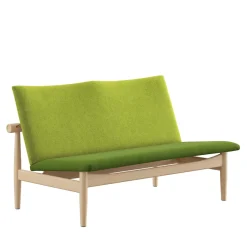 House of Finn Juhl Sofaer<Japan 2 pers. sofa, eg klar olie af Finn Juhl