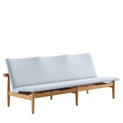 House of Finn Juhl Sofaer<Japan 3 pers. sofa, eg olie af Finn Juhl