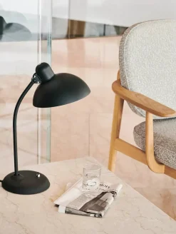 Fritz Hansen Skrivebordslamper|Spots<Kaiser Idell Bordlampe, kipbar fra