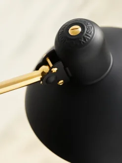 Fritz Hansen Gulvlamper|Spots<Kaiser Idell Gulvlampe fra