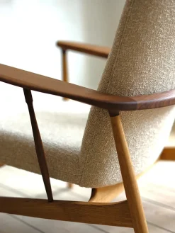 House of Finn Juhl Lænestole<Kettelhut Chair, Zero 001 af Finn Juhl