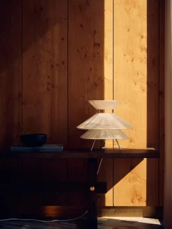 Frandsen Gulvlamper|Spots<Kiku Table Lamp fra