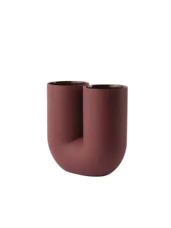 Muuto Vaser<Kink Vase, deep red fra