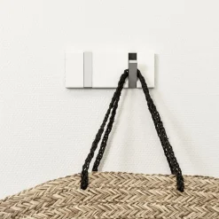 LoCa Knagerækker|Entrémøbler<KNAX knagerække med seks knager fra