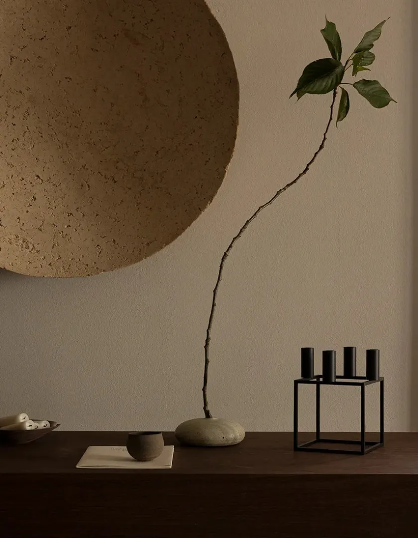 Audo Copenhagen Adventsstager|Lysestager<Kubus 4 Lysestage, zink fra