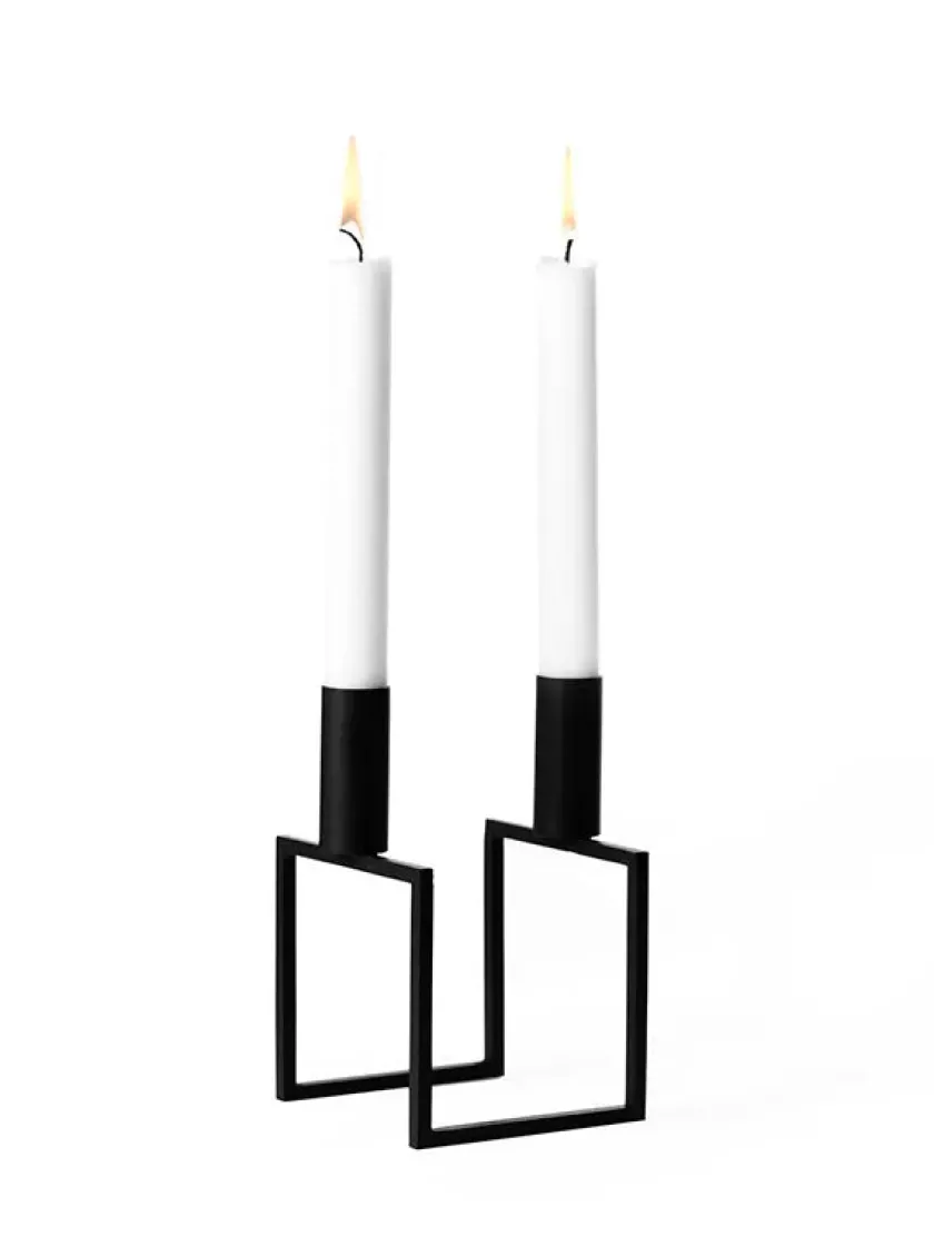 Audo Copenhagen Lysestager<Kubus Line hvid lysestage fra