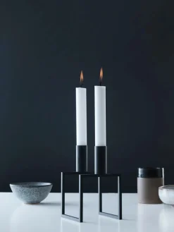 Audo Copenhagen Lysestager<Kubus Line Lysestage, sort fra