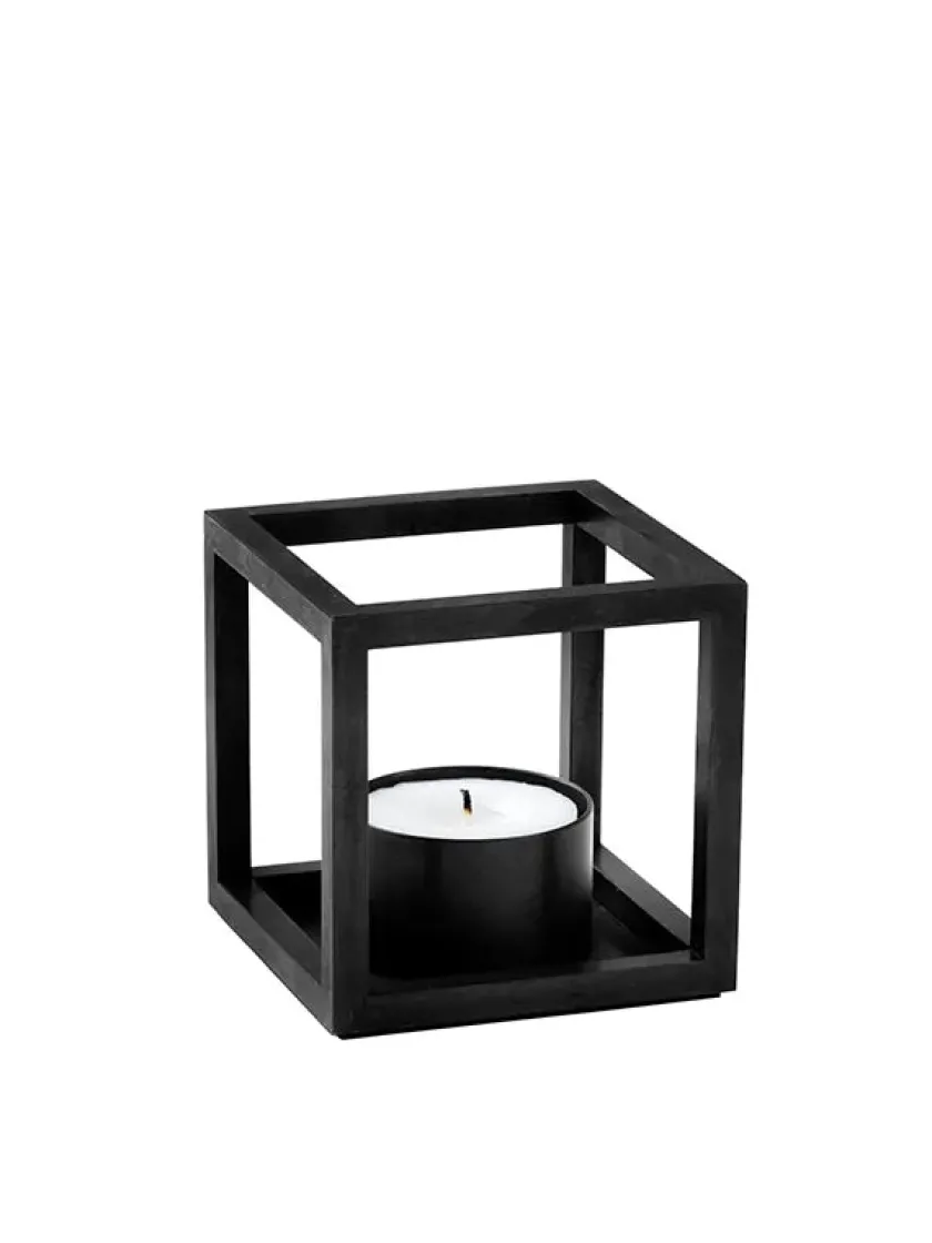 Audo Copenhagen Lysestager<Kubus T Lysestage, sort fra