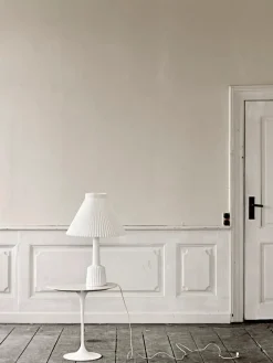 Le Klint Spots<Lille Esben Klint bordlampe fra Lyngby Porcelæn