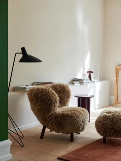 &Tradition Lænestole<Little Petra VB1, sheepskin honey 50 mm fra