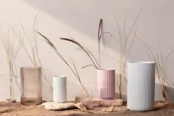 Lyngby Porcelæn Vaser<Lyngbyvasen i rosa, H25 cm fra