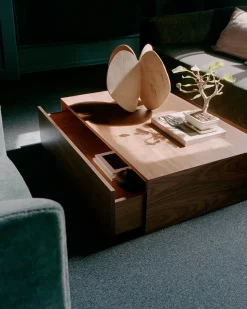 New Works Sofaborde<Mass Sofabord, høj m. skuffe fra