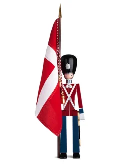 Kay Bojesen Gaver Til Ham|Figurer<Mellem Fanebærer af