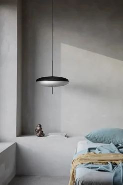 Astep Pendler|Spots<Model 2065 Pendel, sorte overskærme med sort ledning fra