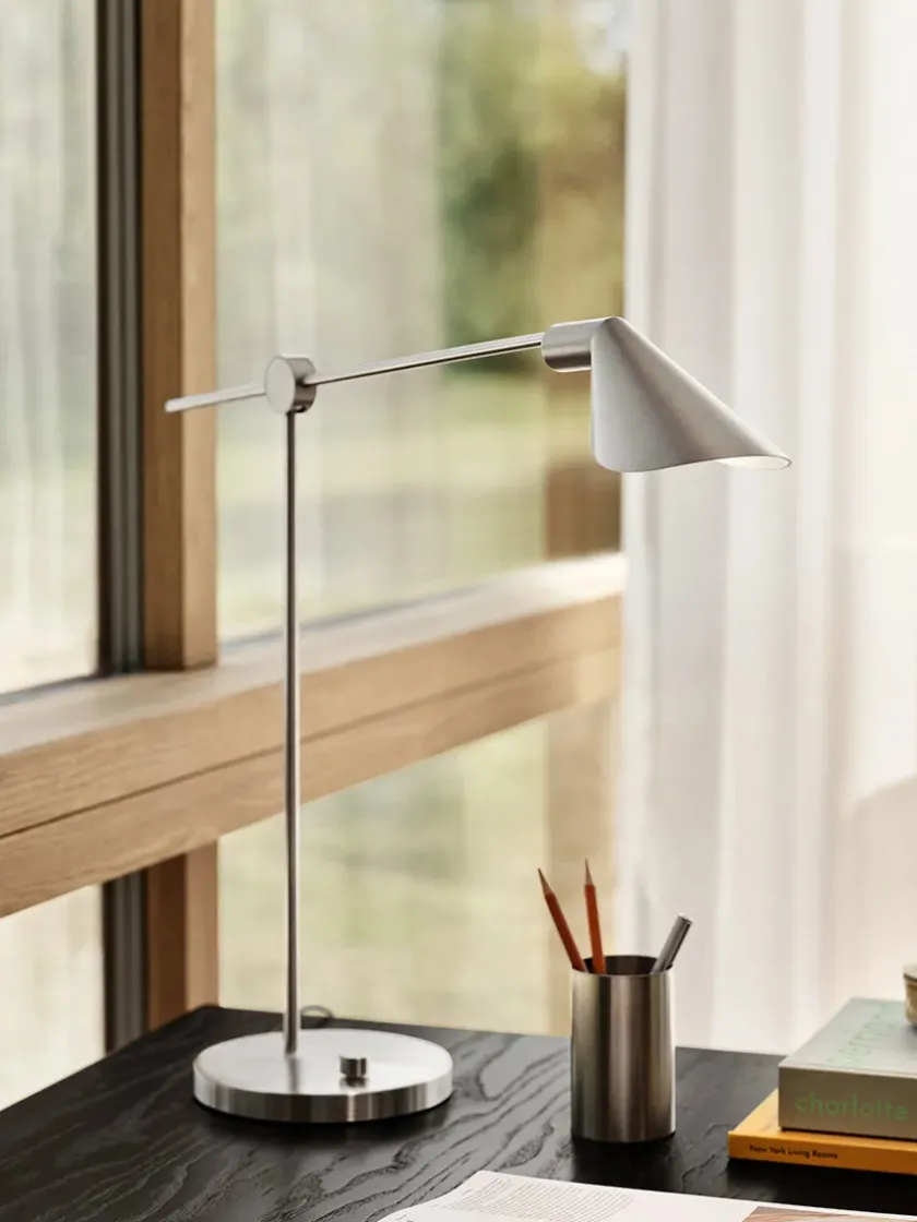 Fritz Hansen Skrivebordslamper|Spots<MS021 Bordlampe, sort PVD fra