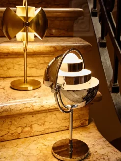 GUBI Portable Lamper|Spots<Multi-Lite Portable Bordlampe, messing fra