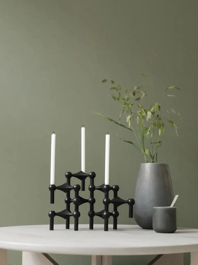 STOFF Nagel Lysestager<Nagel Lysestage, sort krom fra