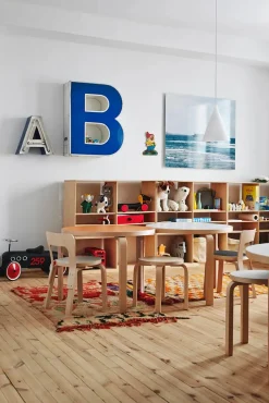 Artek Skamler<NE60 Taburet til Børn fra