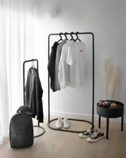 Woud Tøjstativer<O&O Clothes Rack fra