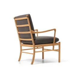 Carl Hansen & Søn Loungestole|Lænestole<OW149 Colonial lænestol, eg olie, Terra-læder af Ole Wanscher