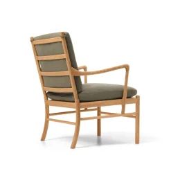 Carl Hansen & Søn Loungestole|Lænestole<OW149 Colonial lænestol, valnød olie, Terra-læder af Ole Wanscher