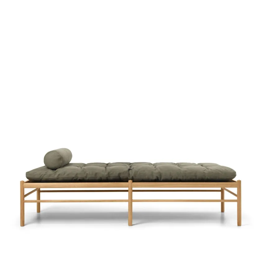 Carl Hansen & Søn Daybeds|Sofaer<OW150 daybed eg olie, Terra-læder af Ole Wanscher