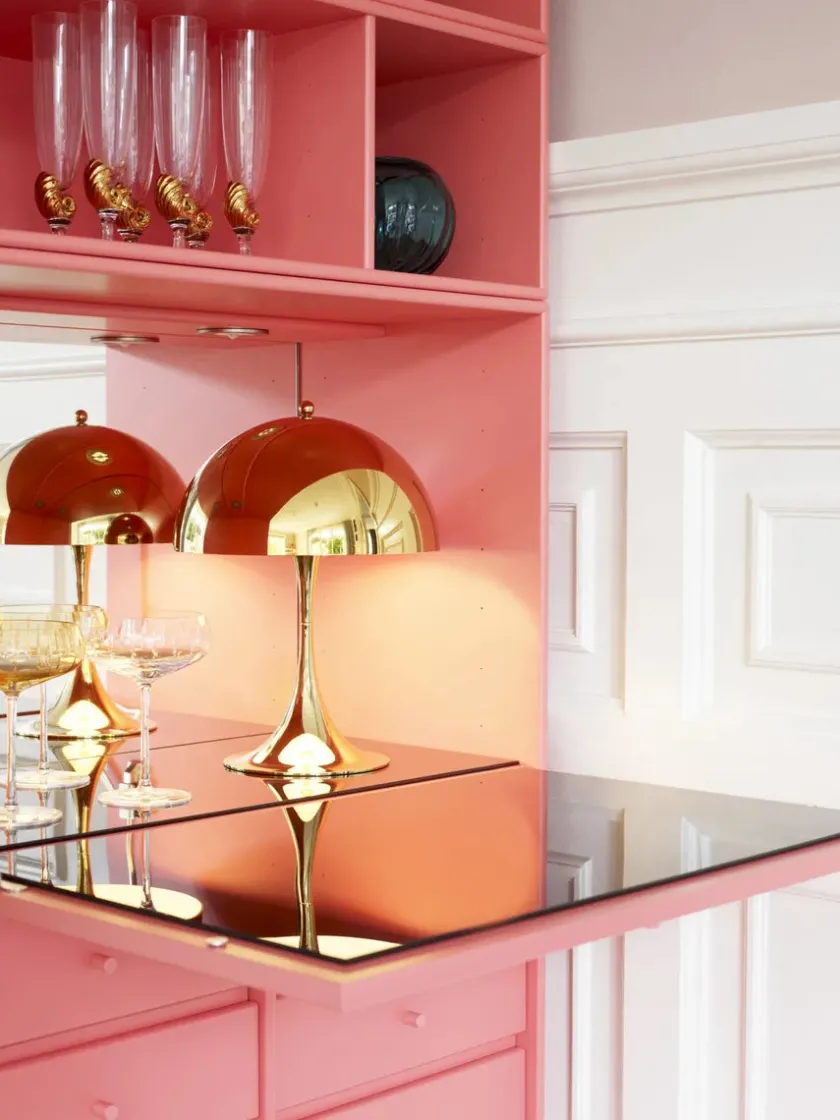 Louis Poulsen Spots<Panthella 250 bordlampe, messing af Verner Panton