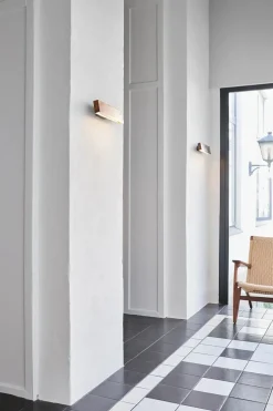 Anour Væglamper|Spots<Papilio Single Væglampe, brushed brass fra