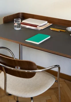 &Tradition Skriveborde<Pavilion Skrivebord AV17 fra