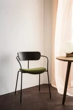 &Tradition Spisebordsstole<Pavilion Stol AV1 fra