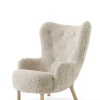 &Tradition Lænestole<Petra VB3 Chair, moonlight sheepskin/oak fra