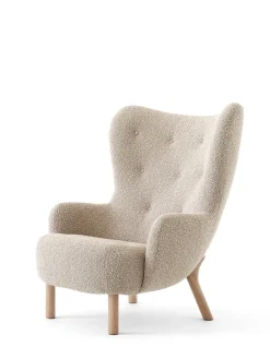 &Tradition Lænestole<Petra VB3 Chair, sahara sheepskin/walnut fra