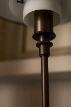 Louis Poulsen Spots<PH 3/2 Bordlampe, Aged Brass fra