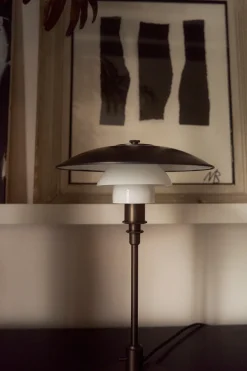 Louis Poulsen Spots<PH 3/2 Bordlampe, Aged Brass fra