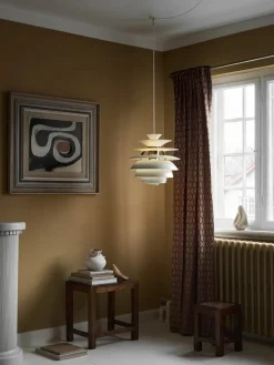 Louis Poulsen Spots|Pendler<PH Snowball, soft white/brass af Poul Henningsen