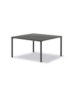 Fredericia Furniture Sofaborde<Piloti Bord, sort laminat fra