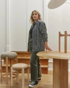 Fredericia Furniture Barstole<Pioneer Bar Stool, lacquered oak/max 95 fra