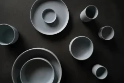 Louise Roe Bakker<Pisu 08 Tray, sky blue fra