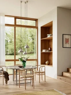 Fritz Hansen Spiseborde<PK54 Bord af Poul Kjærholm