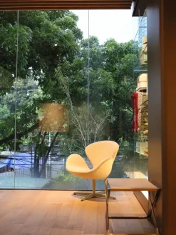 Fritz Hansen Skamler<PK91 Foldestol af Poul Kjærholm