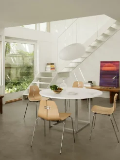 Fritz Hansen Spisebordsstole<PK3 spisebordsstol, valnød af Poul Kjærholm