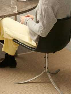 Fritz Hansen Spisebordsstole<PK9 Stol af Poul Kjærholm