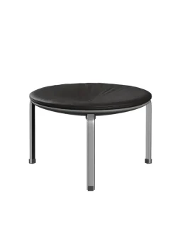 Fritz Hansen Skamler<PK33 Taburet af Poul Kjærholm