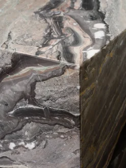 Audo Copenhagen Sideborde Og Små Borde<Plinth Cubic Grey Kendzo marmor fra