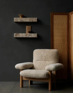 Audo Copenhagen Hylder<Plinth Shelf Sand Kunis Breccia marmor fra