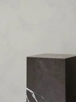 Audo Copenhagen Sideborde Og Små Borde<Plinth Tall, grey galaxy marble fra