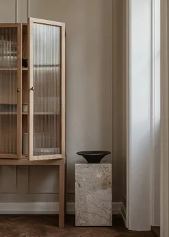 Audo Copenhagen Sideborde Og Små Borde<Plinth Tall Rose Calacatta Viola marmor fra