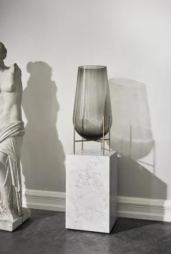 Audo Copenhagen Sideborde Og Små Borde<Plinth Tall Sand Kunis Breccia marmor fra