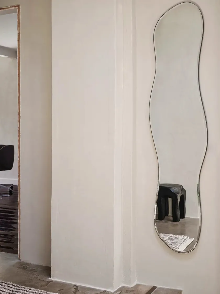 Ferm Living Spejle<Pond Mirror Full Size, dark chrome fra